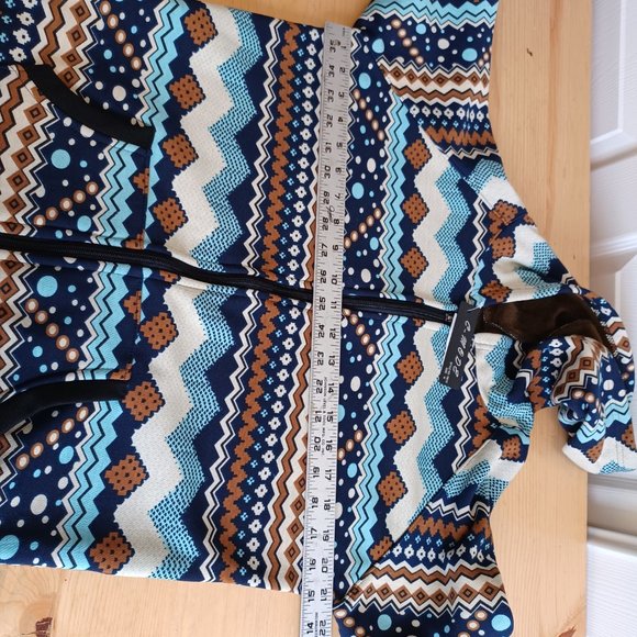 NWT! Lined Hoodie with Pockets and Front Zipper - (3851 - Picture 8 of 8